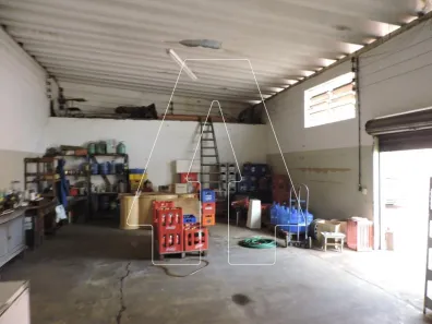Sobrado com 4 Quartos para alugar, 450m² no Vila Industrial, Araçatuba