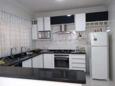 Sobrado com 3 Quartos à venda, 193m² no Vila José Kalil Aun, Cosmópolis