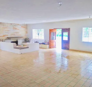 Fazenda / Sítio / Chácara com 8 Quartos para alugar, 700m² no Centro, Cabreúva