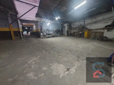 Galpão / Depósito / Armazém à venda, 966m² no Passagem, Cabo Frio