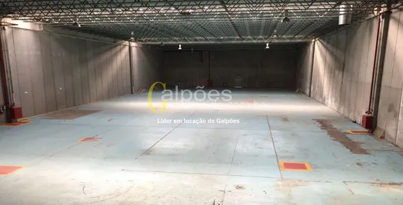 Galpão / Depósito / Armazém para alugar, 1500m² no Santa Fé, Osasco