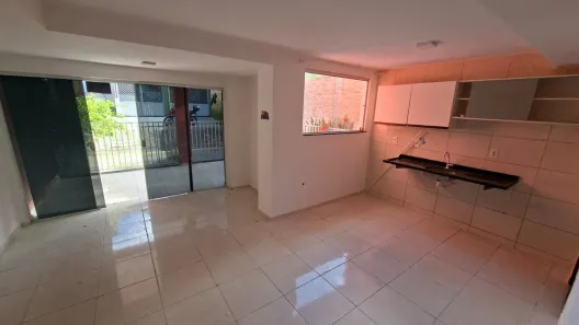 Casa de Condomínio com 2 Quartos para alugar, 150m² no Ponta Negra, Natal