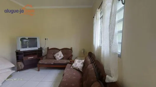Fazenda / Sítio / Chácara com 3 Quartos para alugar, 110m² no Chácara Itamarati, Caçapava