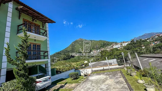 Casa de Condomínio com 3 Quartos à venda, 200m² no Bom Retiro, Teresópolis