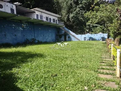 Fazenda / Sítio / Chácara com 7 Quartos à venda, 180m² no Parque Duque, Duque de Caxias