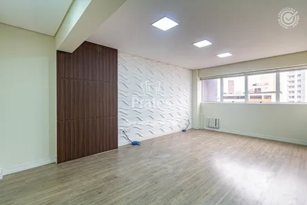 Conjunto Comercial / Sala à venda, 27m² no Centro, Curitiba
