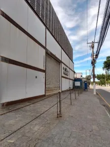 Prédio Inteiro à venda, 3340m² no Granja dos Cavaleiros, Macaé
