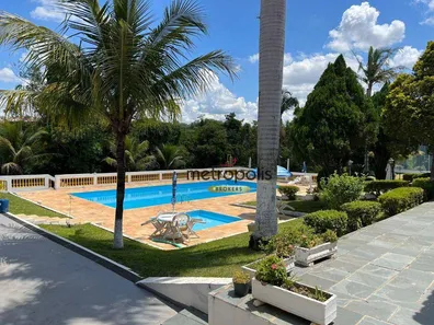 Fazenda / Sítio / Chácara com 6 Quartos à venda, 1000m² no , Laranjal Paulista