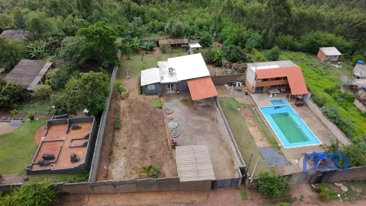Fazenda / Sítio / Chácara com 3 Quartos à venda, 1000m² no , Mairinque