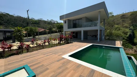 Casa com 3 Quartos à venda, 310m² no Alberto Torres, Areal