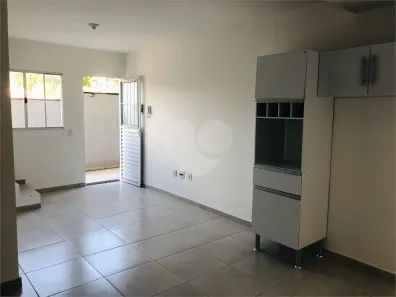 Casa de Vila com 2 Quartos à venda, 53m² no Jardim São Pedro, Mogi das Cruzes