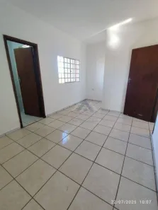Sobrado com 3 Quartos para venda ou aluguel, 99m² no Pinheiros, Londrina