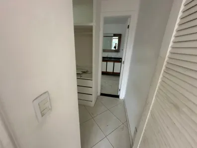 Casa de Condomínio com 3 Quartos para venda ou aluguel, 280m² no Camboinhas, Niterói