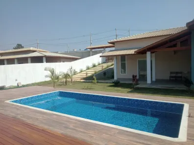 Fazenda / Sítio / Chácara com 3 Quartos à venda, 300m² no , Mairinque