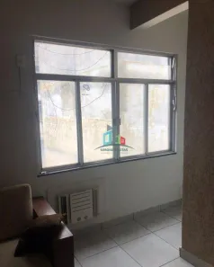 Conjunto Comercial / Sala para alugar, 25m² no Aterrado, Volta Redonda