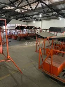 Galpão / Depósito / Armazém à venda, 712m² no São Geraldo, Porto Alegre