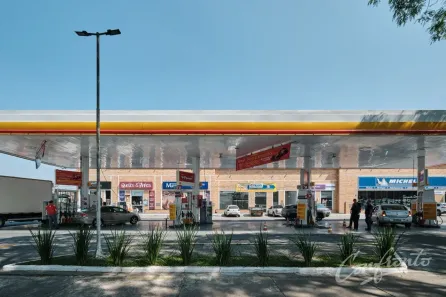 Loja / Salão / Ponto Comercial para alugar, 195m² no Campina do Siqueira, Curitiba