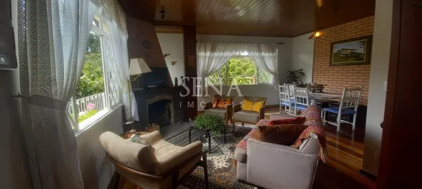 Casa de Condomínio com 4 Quartos para venda ou aluguel, 160m² no Vale Encantado, Campos do Jordão
