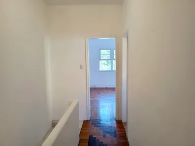 Casa com 2 Quartos para alugar, 100m² no Valparaíso, Petrópolis