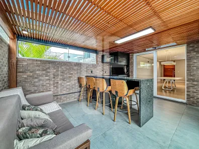 Casa de Condomínio com 3 Quartos à venda, 157m² no Hípica, Porto Alegre