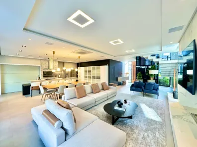 Casa de Condomínio com 3 Quartos à venda, 382m² no Marechal Rondon, Canoas