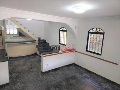Sobrado com 3 Quartos à venda, 153m² no Jardim Tietê, São Paulo