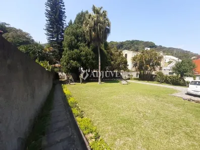 Casa com 5 Quartos para venda ou aluguel, 441m² no Castelanea, Petrópolis