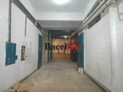 Galpão / Depósito / Armazém à venda, 2200m² no Cascadura, Rio de Janeiro