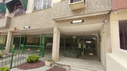 Apartamento com 3 Quartos para alugar, 70m² no Centro, São Gonçalo