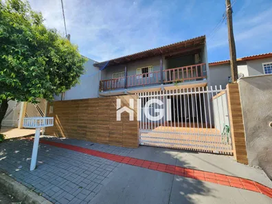Casa com 3 Quartos à venda, 252m² no Jardim Imagawa, Londrina
