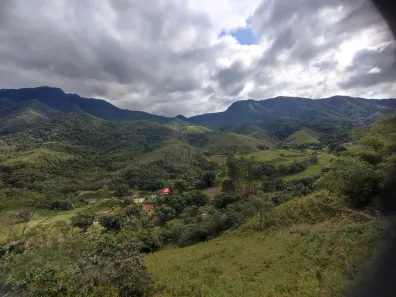 Fazenda / Sítio / Chácara com 3 Quartos à venda, 25000m² no , Rio Bonito