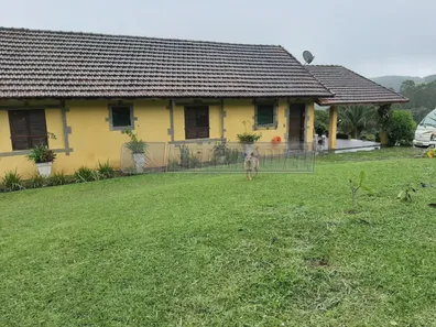 Fazenda / Sítio / Chácara com 9 Quartos à venda, 8200m² no , Piedade