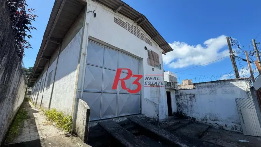 Galpão / Depósito / Armazém para alugar, 347m² no Parque Bitaru, São Vicente