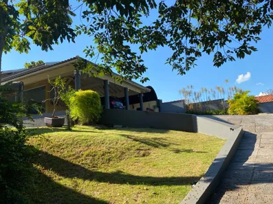 Fazenda / Sítio / Chácara com 3 Quartos à venda, 415m² no Colinas do Piracicaba (Ártemis), Piracicaba