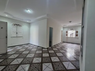 Casa com 3 Quartos à venda, 220m² no Luzia, Aracaju