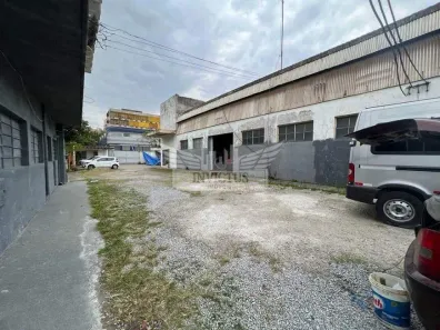 Galpão / Depósito / Armazém à venda, 1600m² no Campestre, Santo André