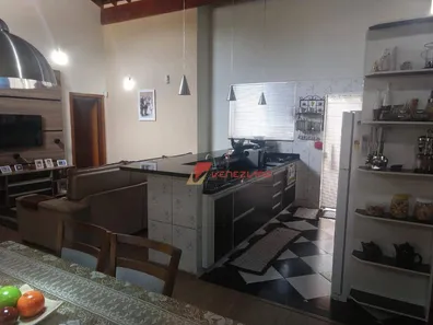 Fazenda / Sítio / Chácara com 4 Quartos à venda, 400m² no Estância Lago Azul (Ártemis), Piracicaba