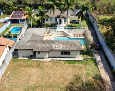 Fazenda / Sítio / Chácara com 4 Quartos para venda ou aluguel, 536m² no , Vargem Grande Paulista
