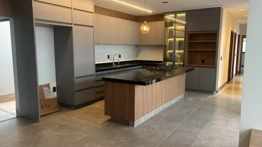 Casa de Condomínio com 4 Quartos à venda, 194m² no Jardins Nápoles, Senador Canedo