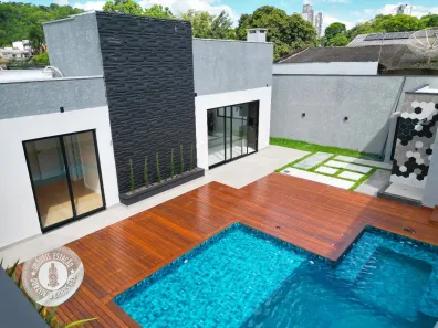 Casa com 3 Quartos à venda, 214m² no Água Verde, Blumenau