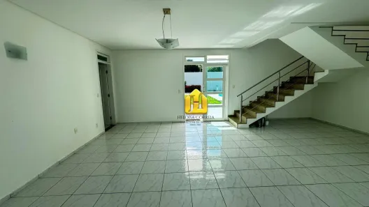 Casa de Condomínio com 4 Quartos para alugar, 300m² no Candelária, Natal