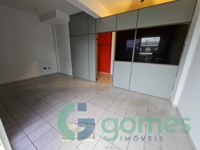 Loja / Salão / Ponto Comercial à venda, 30m² no Água Verde, Curitiba
