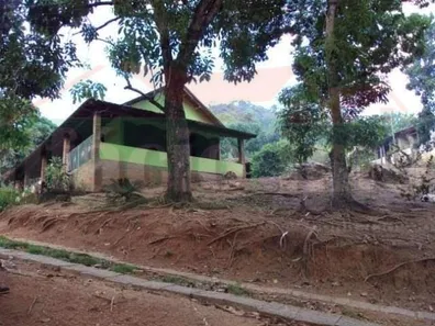 Fazenda / Sítio / Chácara com 2 Quartos à venda, 80m² no Sampaio Correia (Sampaio Correia), Saquarema