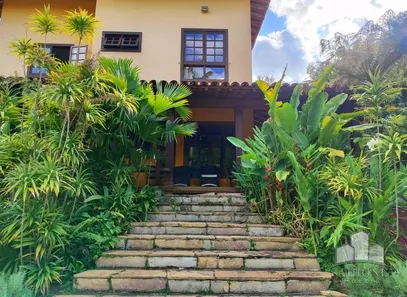 Fazenda / Sítio / Chácara com 4 Quartos à venda, 5000m² no Pedro do Rio, Petrópolis