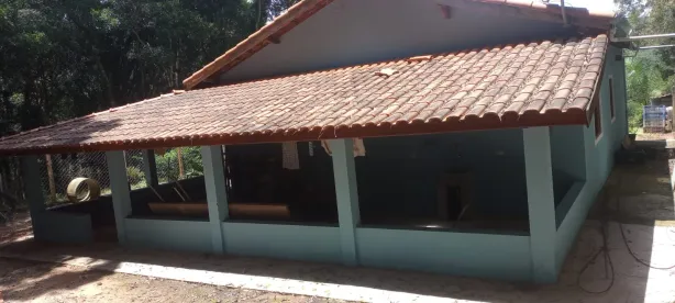 Fazenda / Sítio / Chácara com 2 Quartos à venda, 200m² no Curral, Ibiúna