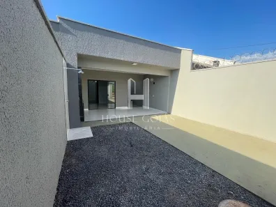 Casa com 2 Quartos à venda, 76m² no Jardim Decolores, Trindade