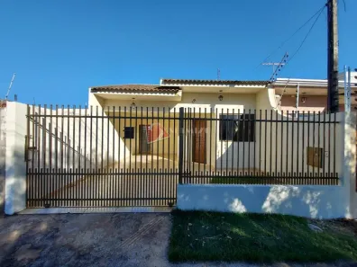 Casa com 3 Quartos para alugar, 99m² no Jardim Paris III, Maringá