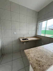 Casa de Condomínio com 2 Quartos para alugar, 61m² no Curicaca, Caucaia