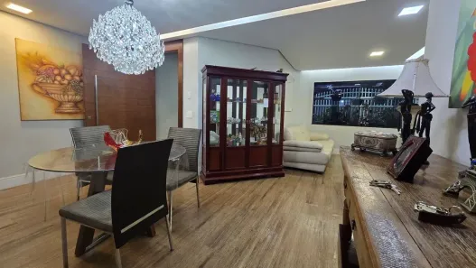 Casa com 4 Quartos à venda, 300m² no Guará I, Brasília