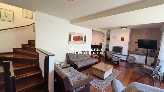 Casa de Condomínio com 4 Quartos para venda ou aluguel, 174m² no Alto, Teresópolis